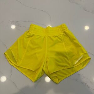 Hotty Hot High-Rise Lined Short 4”